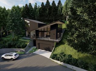 3132 SW Hampshire St, Portland, OR 97205