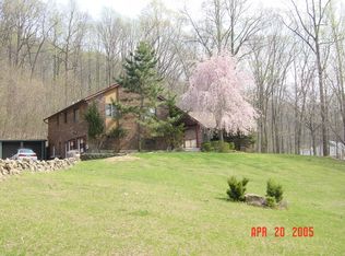 318 Hackett Rd, Hampton, NJ 08827