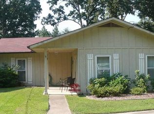 902 Sherris Ln, Benton, AR 72019