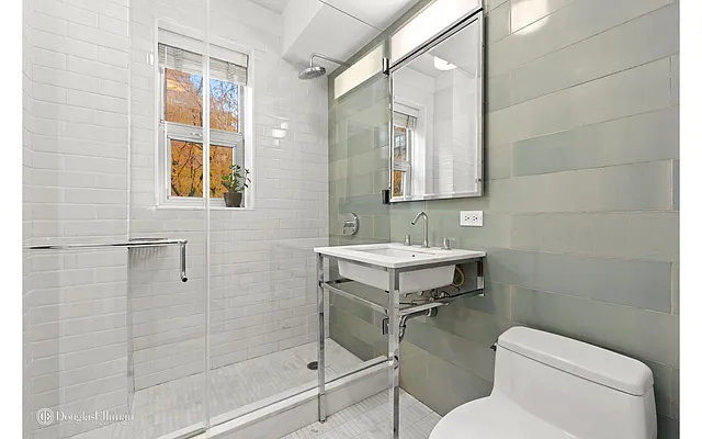 Rented by Douglas Elliman | media 15