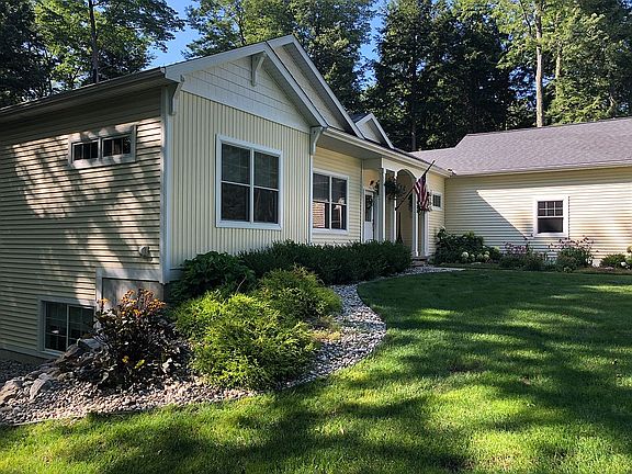 2nd image of 1655 N Glen Wood Dr