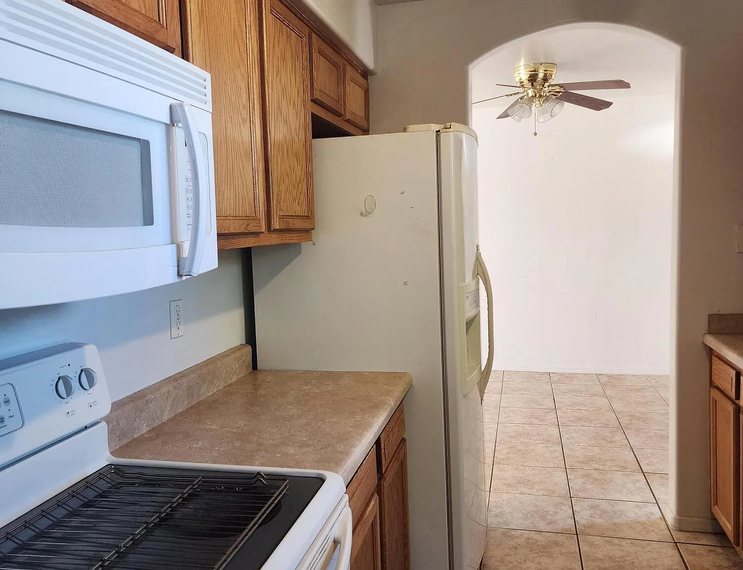 4 bed, 2.5 bath, 1452 sqft, $1,250 — Photo 3