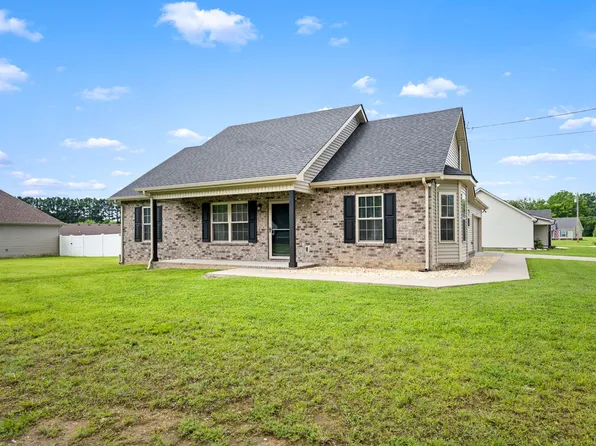 168 Grace Ct, Manchester, TN 37355