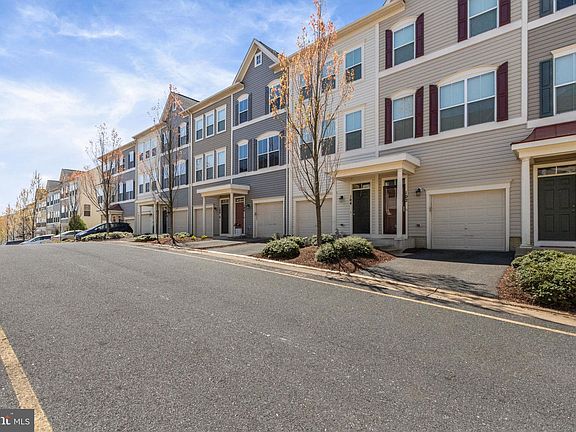 2nd image of 104 Shamrock Dr #13108