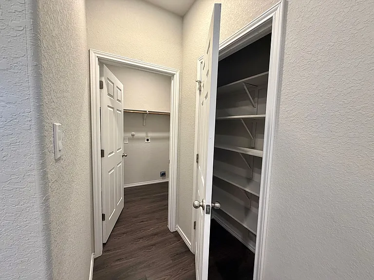 Come live in Knox Ridge! — Photo 29