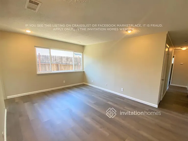279 Coronado Ct — Photo 3