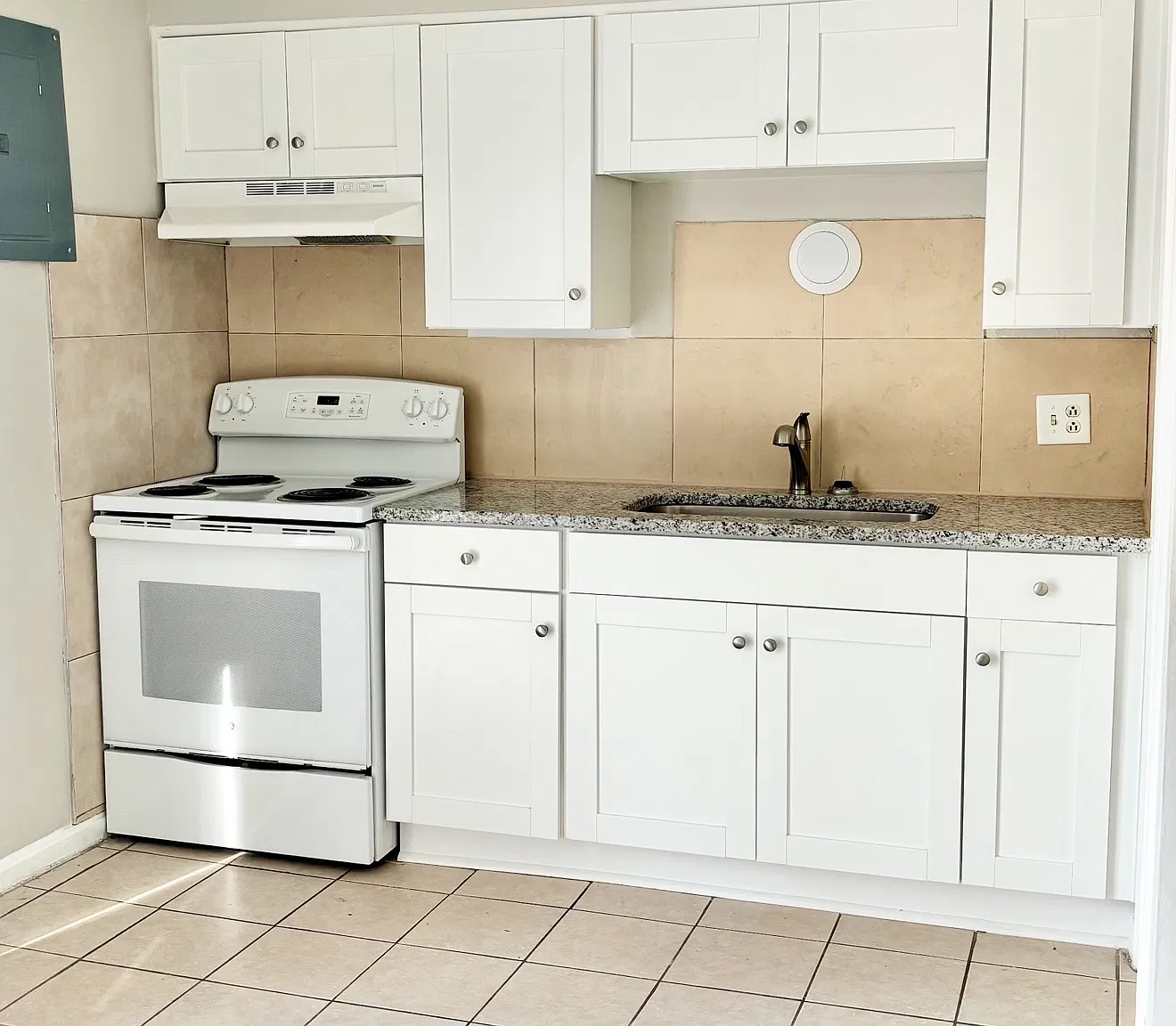 309 N Marshall Ave — Photo 4