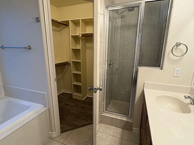 5417 Yellow Brick Rd — Photo 14