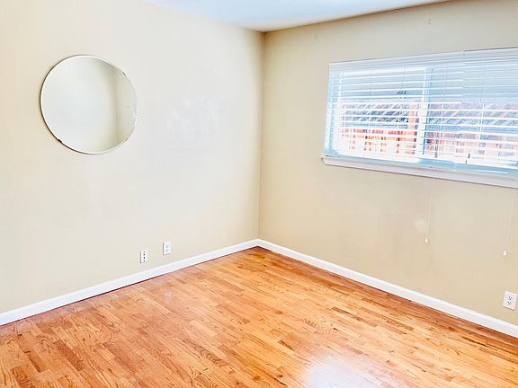 2nd image of 821 Nevin Way #1