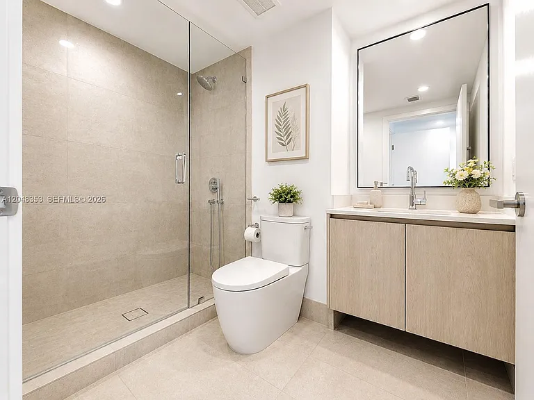 9201 E Bay Harbor Dr #401 — Photo 15