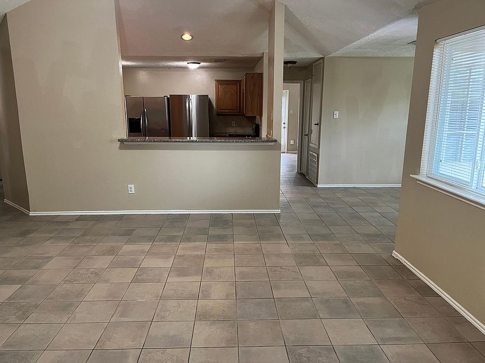 1st image of 15506 Wildwood Glen Dr