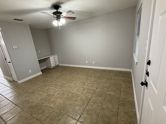 4th image of 302 N Montevideo Ave APT 4