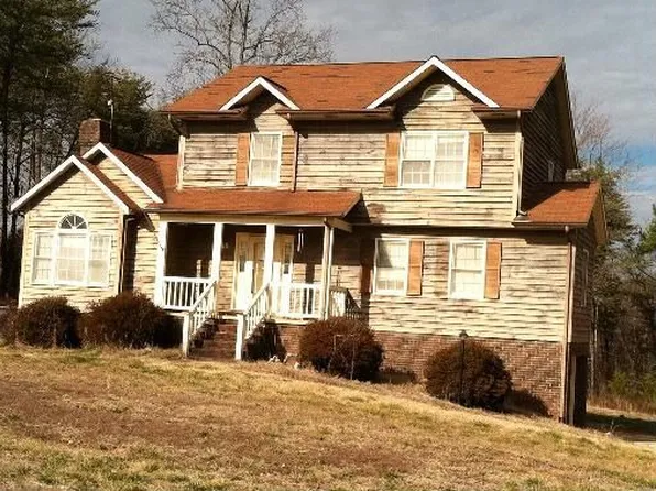 165 La Rue Cir, Statesville, NC 28625