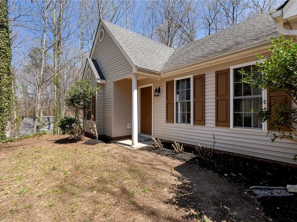 119 Cottonwood Dr, Seneca, SC 29678