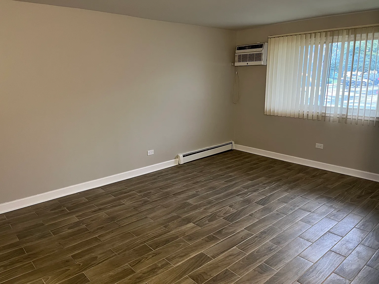 1 bed, 600 sqft, $1,400 — Photo 2