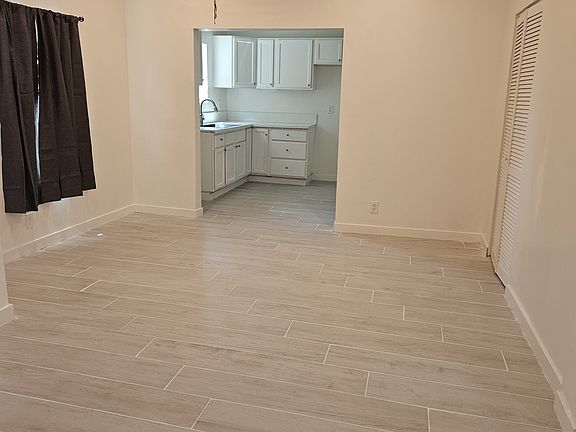 5th image of 7110 Somerset Blvd