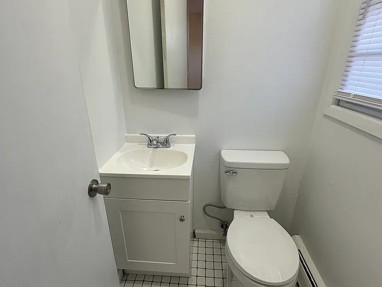 75 Fairview Ave #D2 — Photo 4