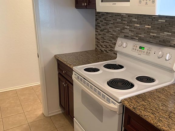 5th image of 642 W Knoll Dr APT 206