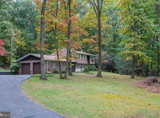 2901 Mannerchor Rd, Temple, PA 19560