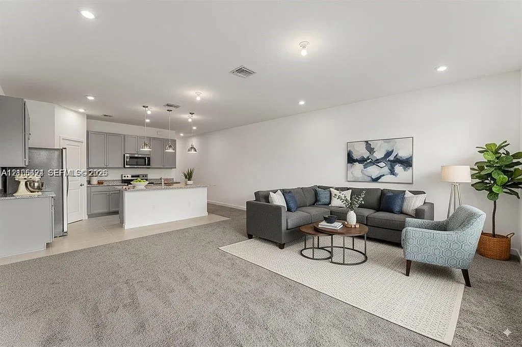 Forest Oaks Residential — Photo 2