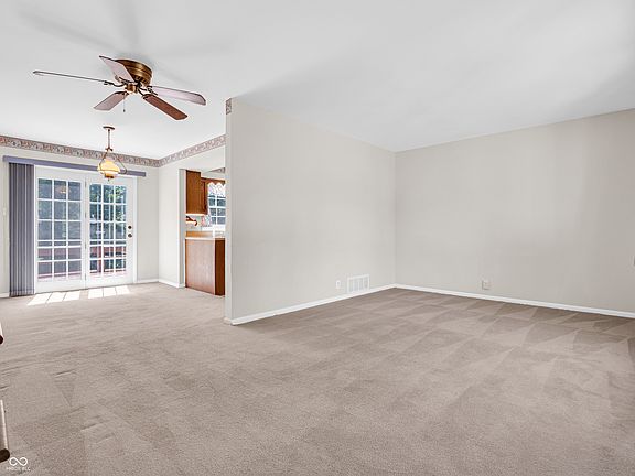 4th image of 513 N Arlington St