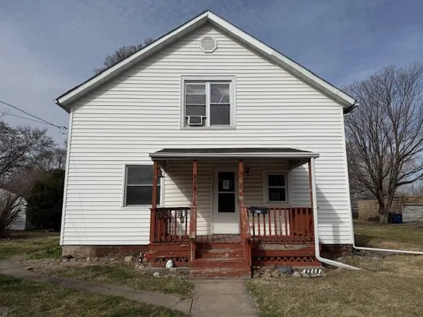 914 S B St, Monmouth, IL 61462