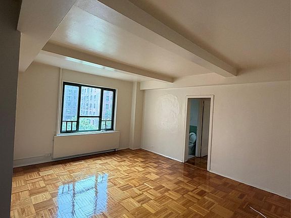 4th image of 20 Metropolitan Oval #5E