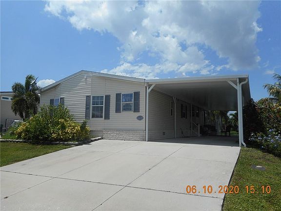 3rd image of 750 Deauville Dr