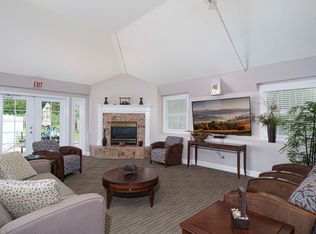 5500 N Main St APT 18-107, Fall River, MA 02720