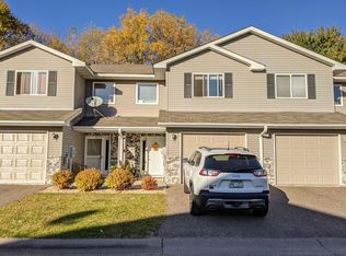 6374 Upper 13th St N, Oakdale, MN 55128