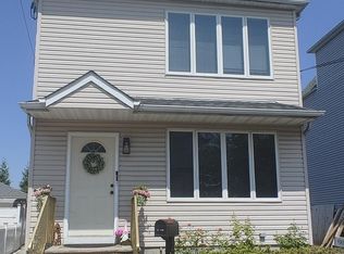 3 Locust Ln FLOOR 2, East Rutherford, NJ 07073