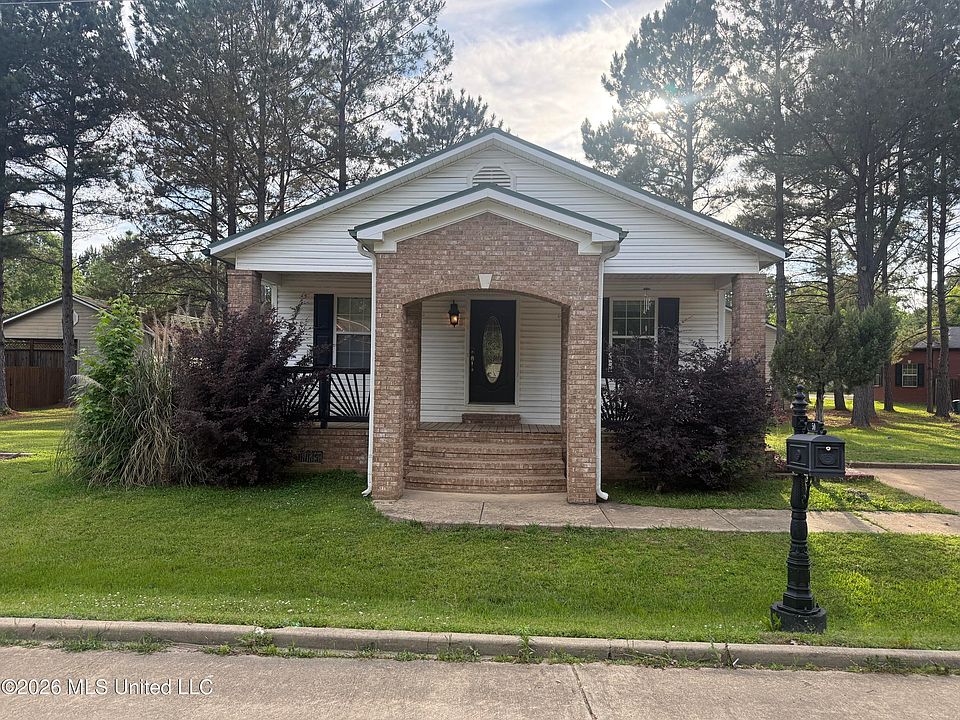 1st image of 50 Asbury Dr