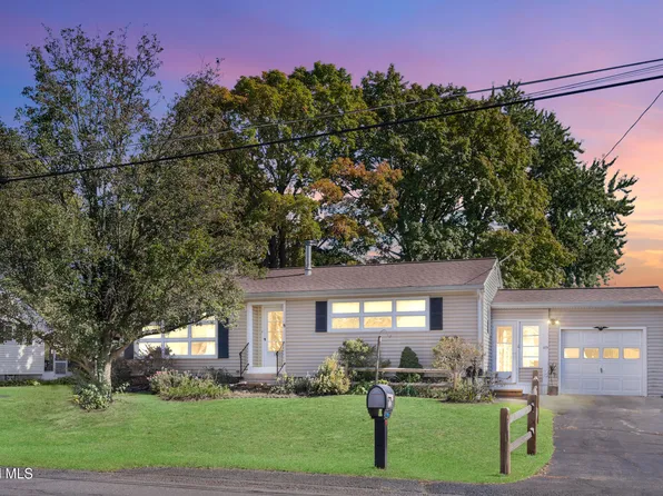 105 McNutt Avenue, Colonie, NY 12205