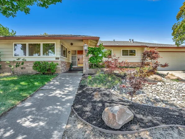 6344 Oakridge Way, Sacramento, CA 95831