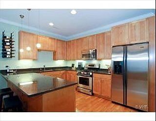 3rd image of 2107 W Belmont Ave Unit 3A
