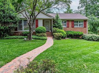 8304 Toll House Rd, Annandale, VA 22003
