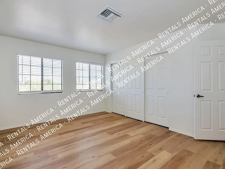 1150 W Masters Cir — Photo 34