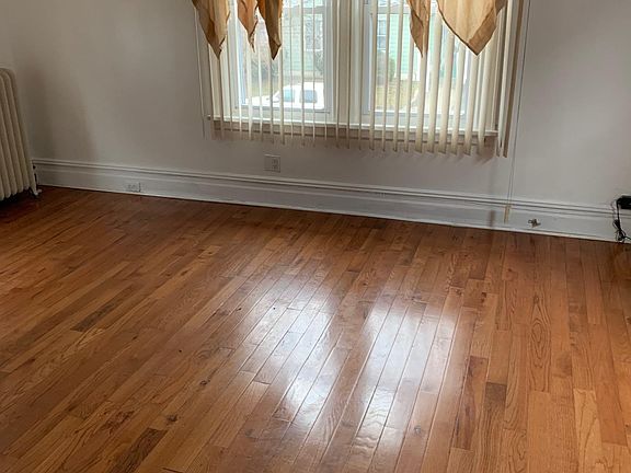 4th image of 19806 100th Ave Floor 2