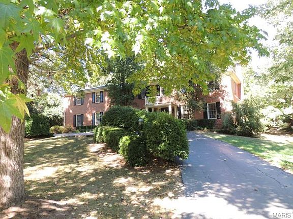4th image of 20 Georgian Acres St