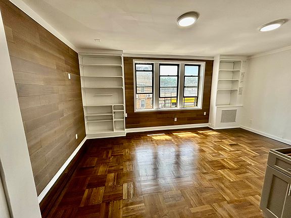 3rd image of 62-15 60th St #2