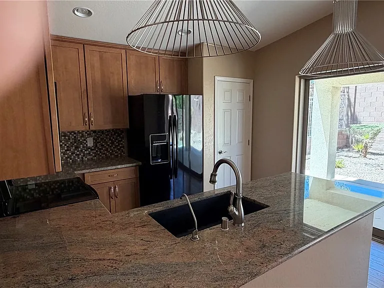 3752 Citrus Heights Ave — Photo 10