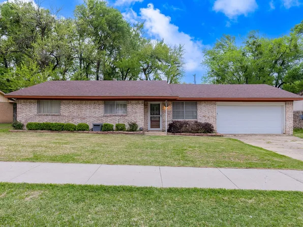 506 Charlotte St, Greenville, TX 75402