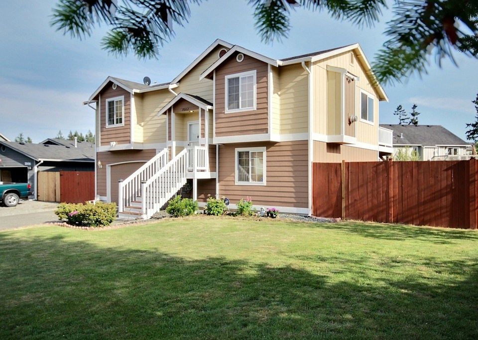 1st image of 7002 194th St E