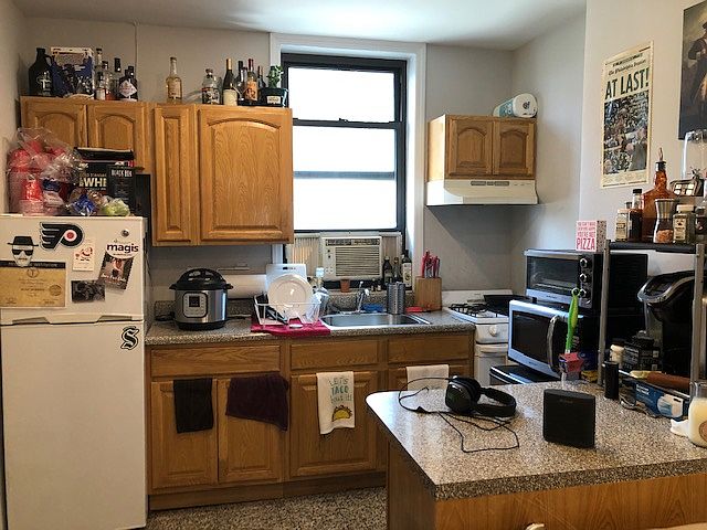 1st image of 507 Grand St #1