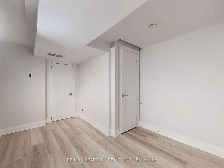 28 Blue Spruce Ln #BASEMENT — Photo 9