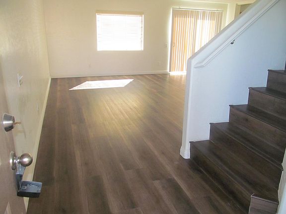 3rd image of 8933 Agate Ave