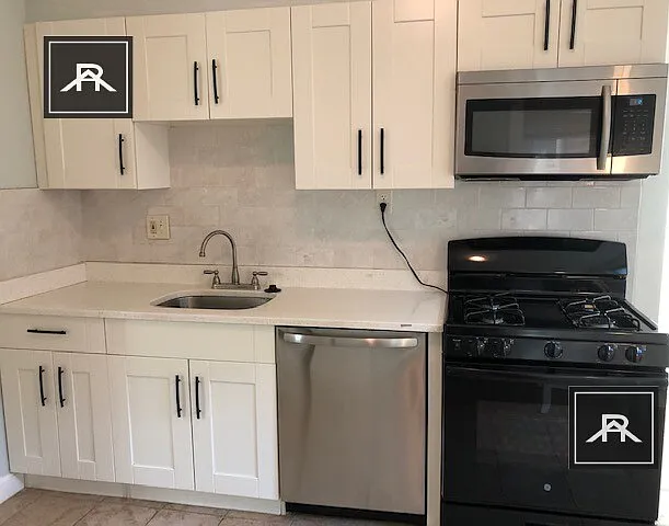 130 Glenville Ave #1