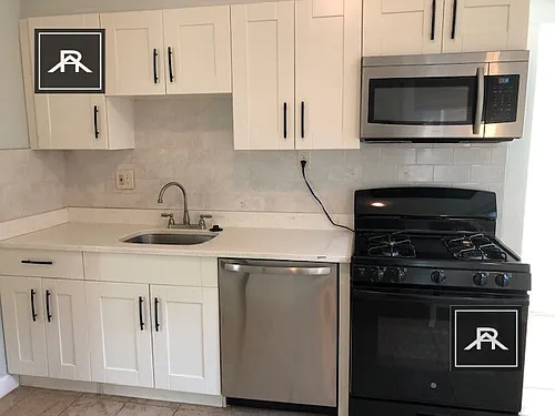 130 Glenville Ave #1 Photo 1