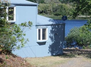2035 Arizona St, Port Orford, OR