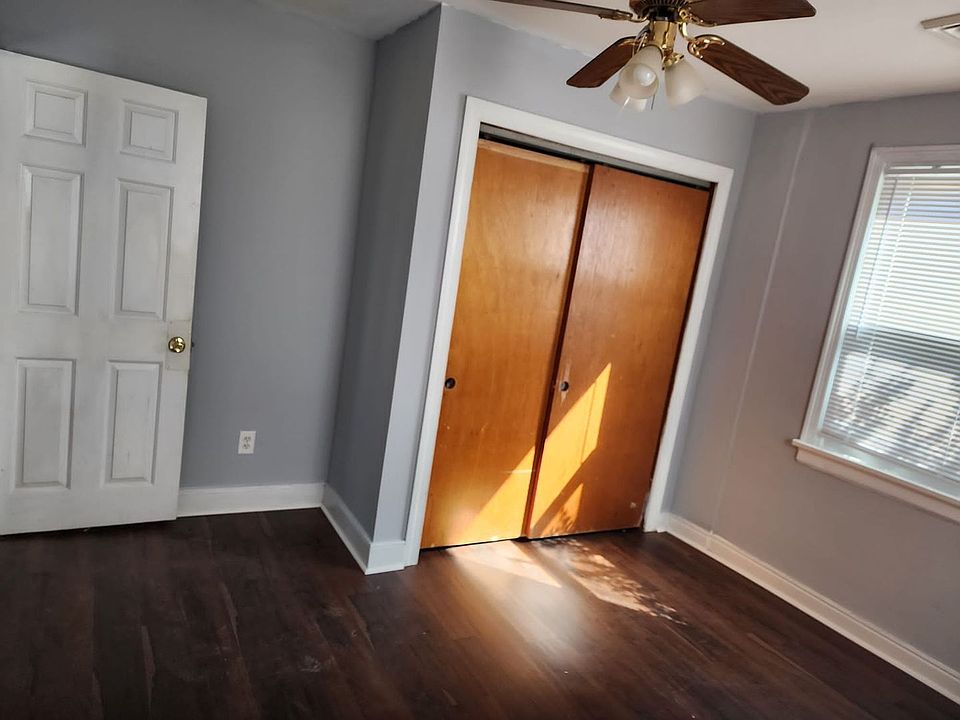 1st image of 2705 Lamberts Ave